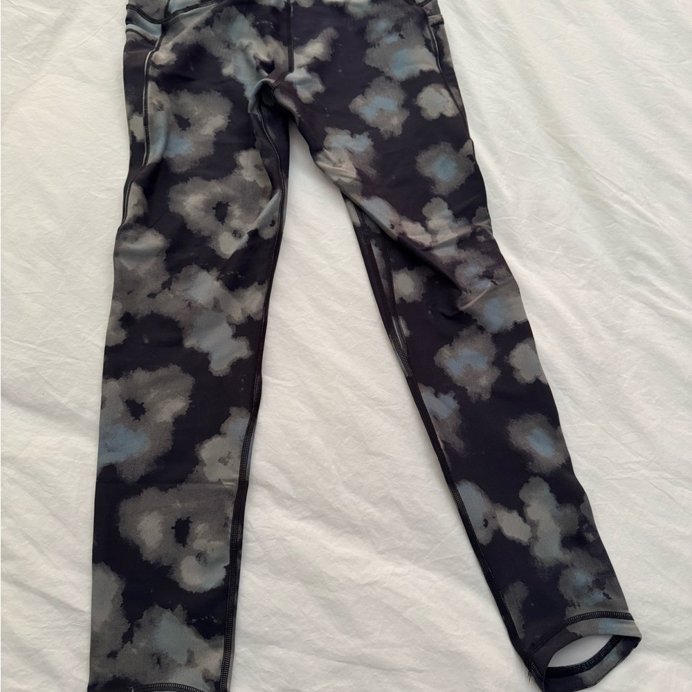 Manduka Black Patterned Leggings with Slim Fit